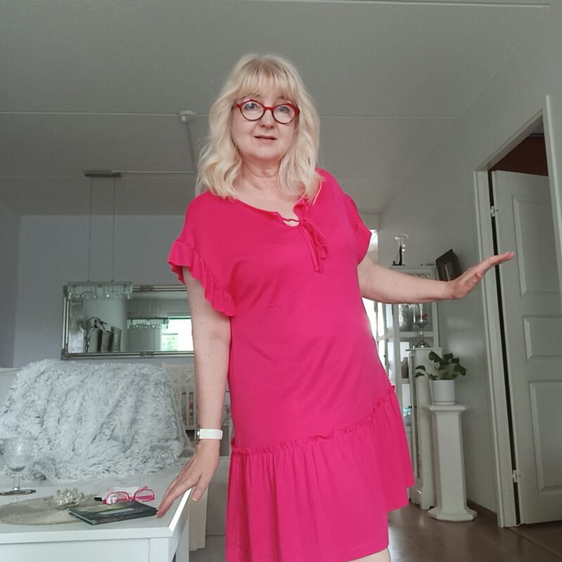 Profiilikuva käyttäjälle Sari